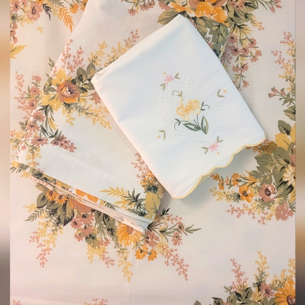 VINTAGE Single/Twin sz Bedding Set. 3pc - Picture 11 of 12